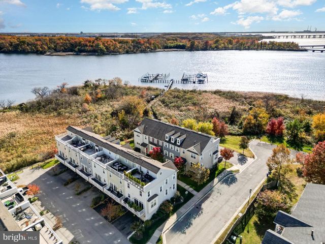 2069 CASE RD, Baltimore, MD 21222