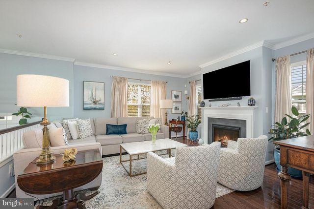 2069 CASE RD, Baltimore, MD 21222