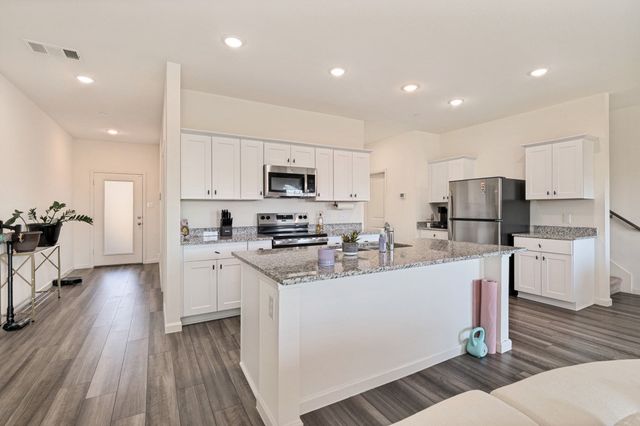 237 Berthe Court, Cedar Hill, TX 75104