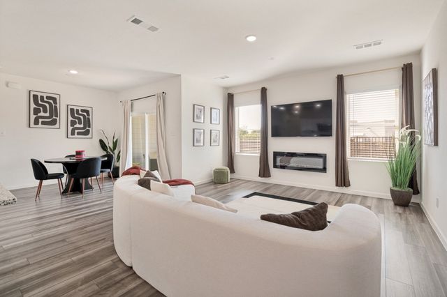 237 Berthe Court, Cedar Hill, TX 75104