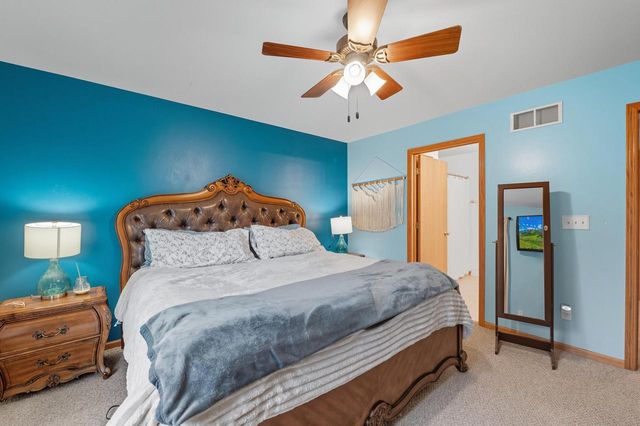 2605 Emslie DRIVE, Waukesha, WI 53188