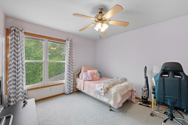 2605 Emslie DRIVE, Waukesha, WI 53188