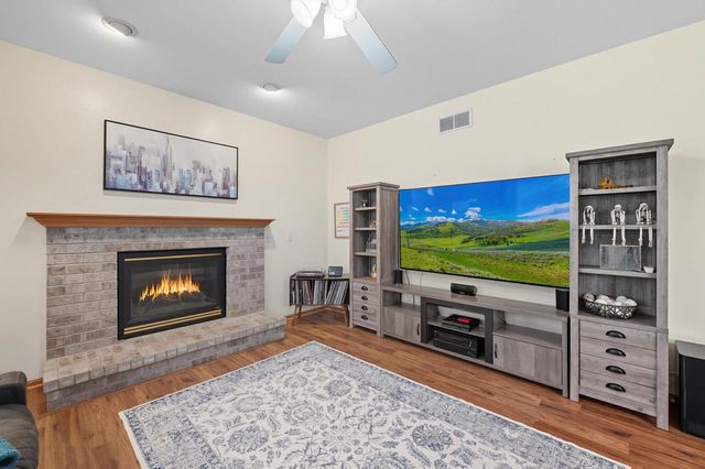 2605 Emslie DRIVE, Waukesha, WI 53188