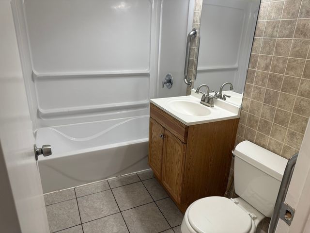 662 Walnut Road, Wauconda, IL 60084