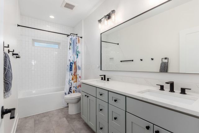 3660 Beulah Park Drive, Grove City, OH 43123