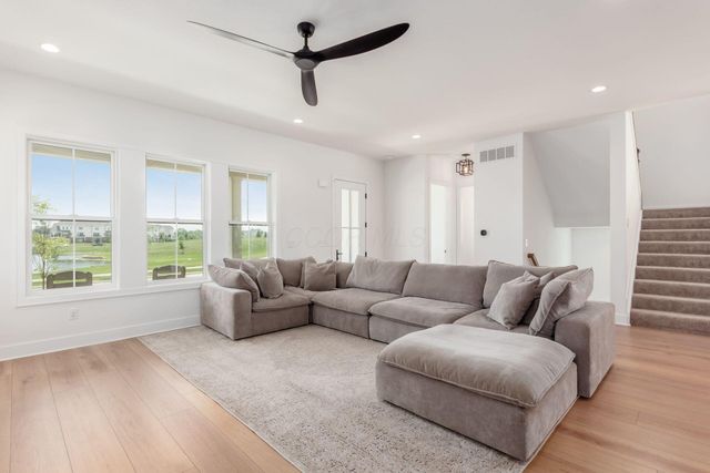 3660 Beulah Park Drive, Grove City, OH 43123