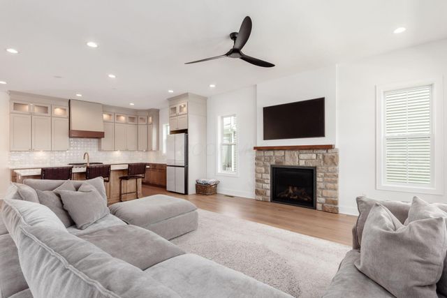 3660 Beulah Park Drive, Grove City, OH 43123