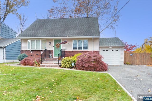 10-06 Essex Place, Fair Lawn, NJ 07410