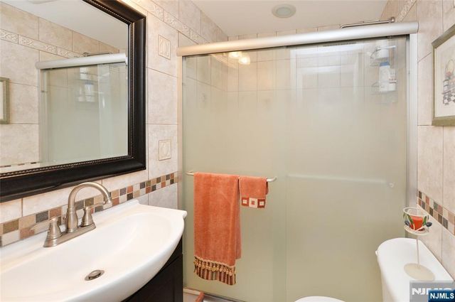 10-06 Essex Place, Fair Lawn, NJ 07410