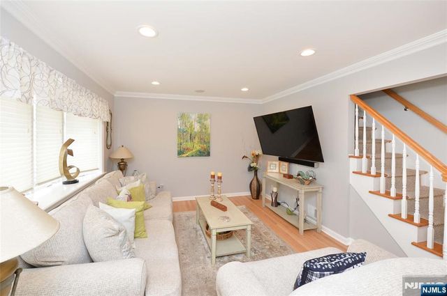 10-06 Essex Place, Fair Lawn, NJ 07410