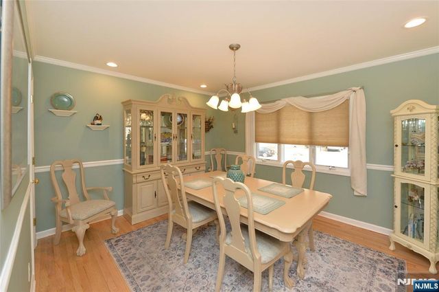 10-06 Essex Place, Fair Lawn, NJ 07410