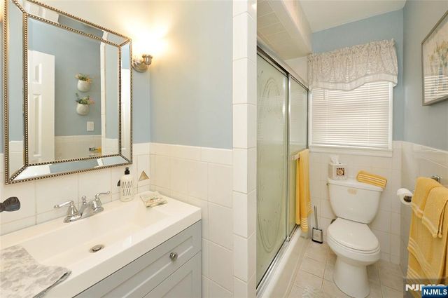 10-06 Essex Place, Fair Lawn, NJ 07410