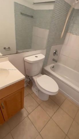 78 Kingswood D 78, West Palm Beach, FL 33417