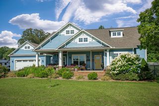102 Quill E Cope St, Sparta, TN 38583