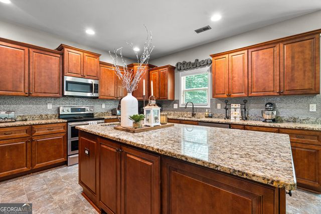 105 Renae Lane, Hogansville, GA 30230