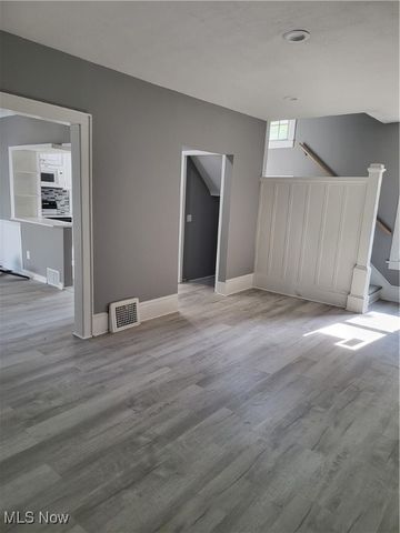 1223 Florida Avenue, Akron, OH 44314