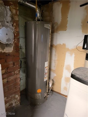 1223 Florida Avenue, Akron, OH 44314