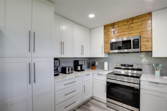 8862 County Road 4028, Kemp, TX 75143