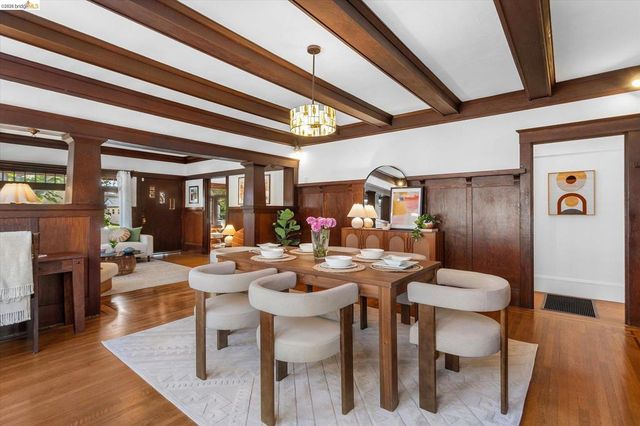 3107 Central Ave, Alameda, CA 94501