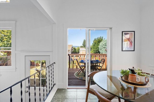 3107 Central Ave, Alameda, CA 94501