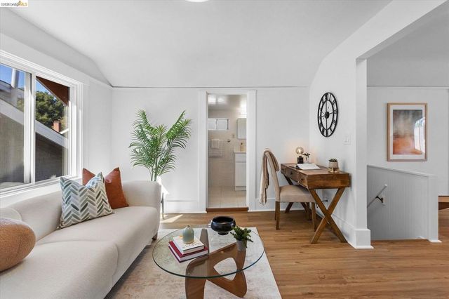 3107 Central Ave, Alameda, CA 94501