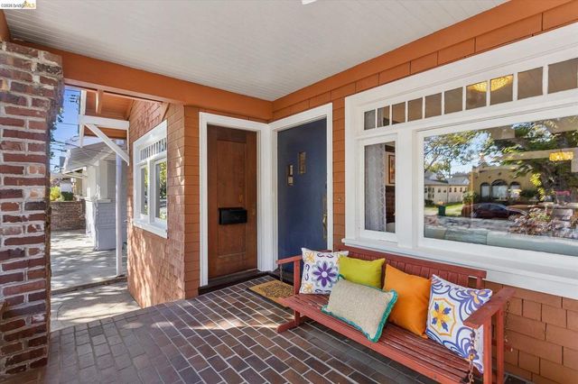 3107 Central Ave, Alameda, CA 94501