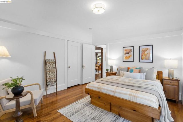 3107 Central Ave, Alameda, CA 94501