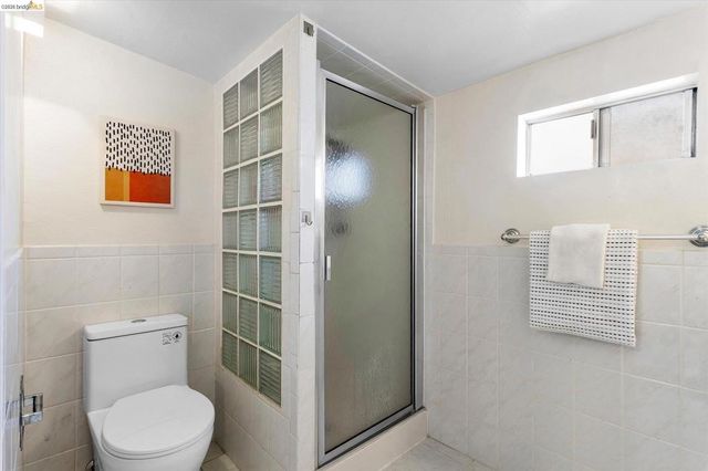 3107 Central Ave, Alameda, CA 94501