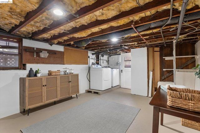 3107 Central Ave, Alameda, CA 94501