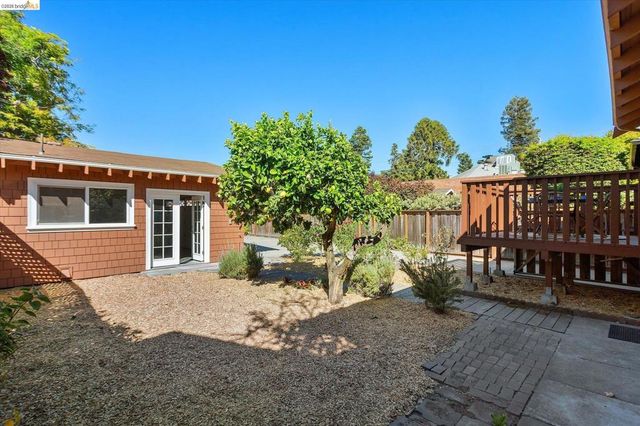 3107 Central Ave, Alameda, CA 94501