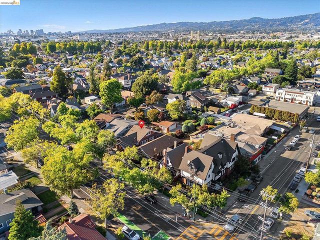 3107 Central Ave, Alameda, CA 94501