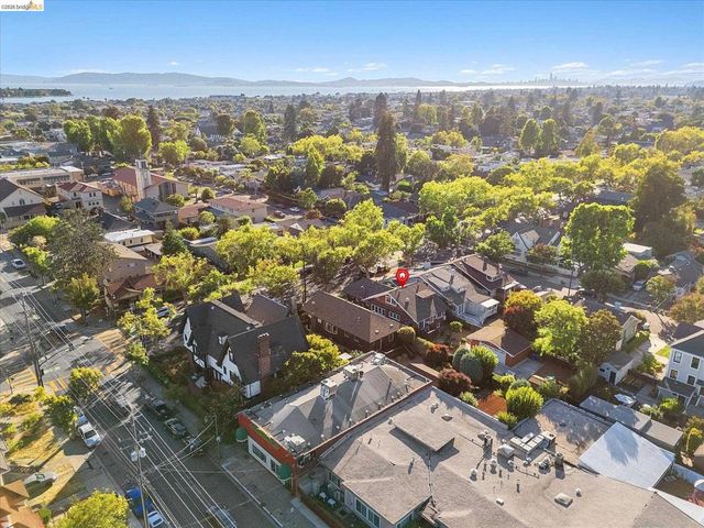 3107 Central Ave, Alameda, CA 94501
