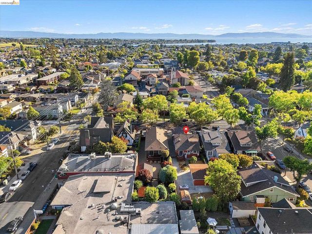3107 Central Ave, Alameda, CA 94501