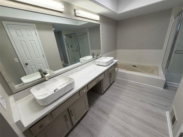 4 W 127th Street, Kansas City, MO 64145
