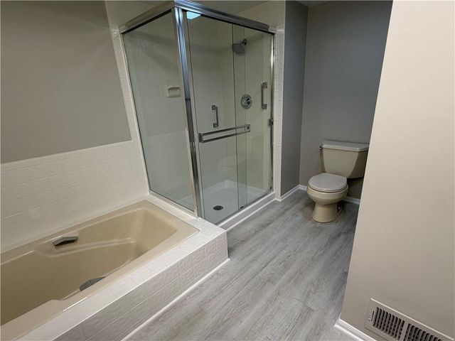 4 W 127th Street, Kansas City, MO 64145