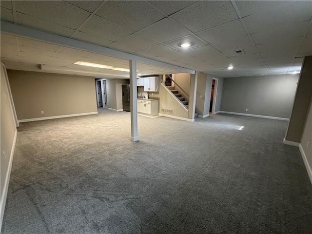 4 W 127th Street, Kansas City, MO 64145
