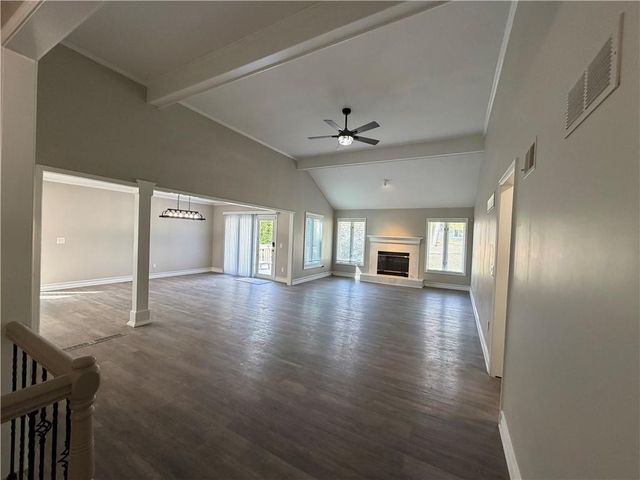 4 W 127th Street, Kansas City, MO 64145