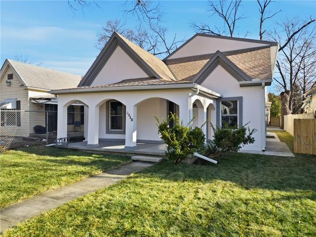 2315 Brighton Avenue, Kansas City, MO 64127