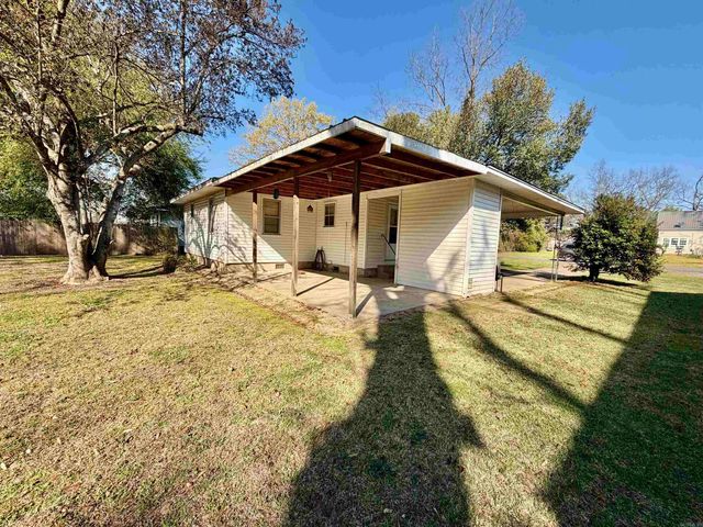 211 Rock Street, Dardanelle, AR 72834
