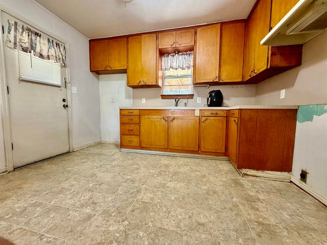 211 Rock Street, Dardanelle, AR 72834