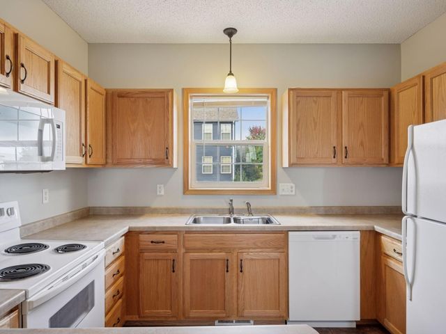 4206 Orleans Drive NE, Saint Michael, MN 55376