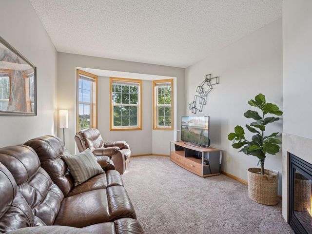 4206 Orleans Drive NE, Saint Michael, MN 55376