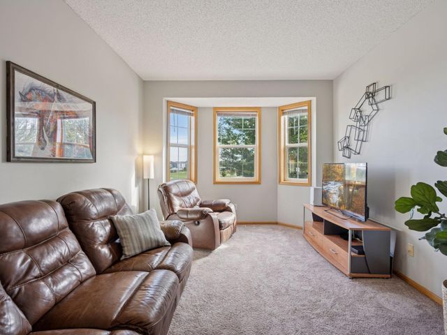 4206 Orleans Drive NE, Saint Michael, MN 55376