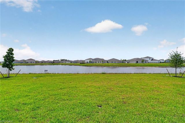 11621 SAVANNA LAKES BLVD, Lehigh Acres, FL 33974