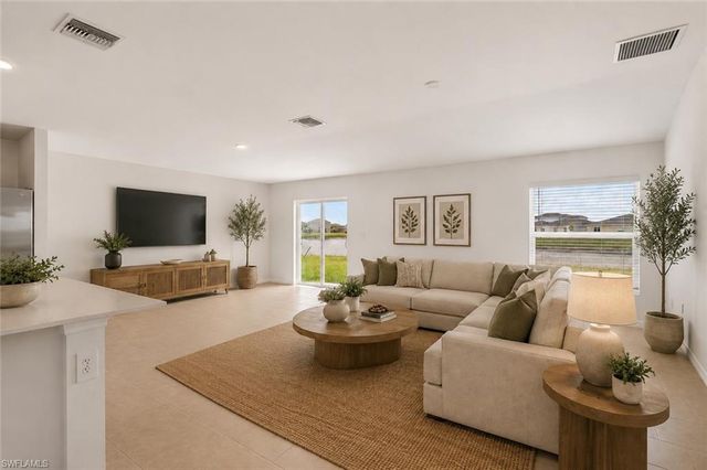 11621 SAVANNA LAKES BLVD, Lehigh Acres, FL 33974