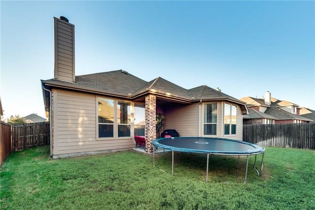 629 Hummingbird Drive, Little Elm, TX 75068