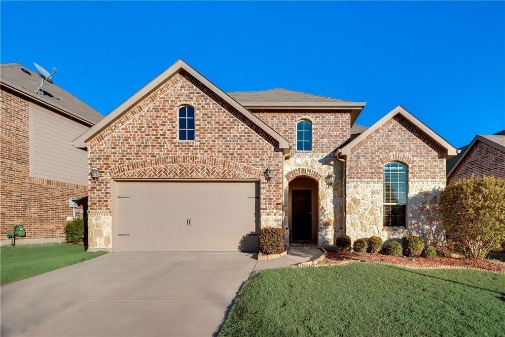 629 Hummingbird Drive, Little Elm, TX 75068