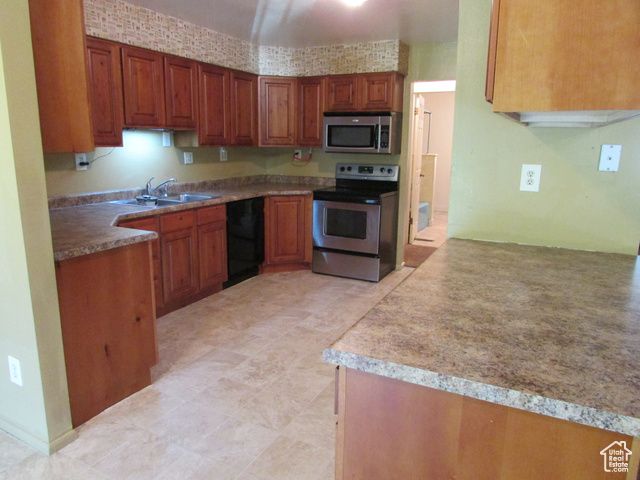 255 W 100 N, Lehi, UT 84043