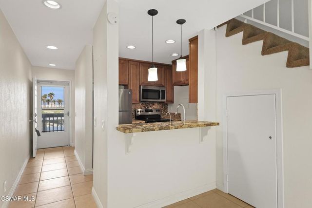 240 E Surfside Drive, Port Hueneme, CA 93041