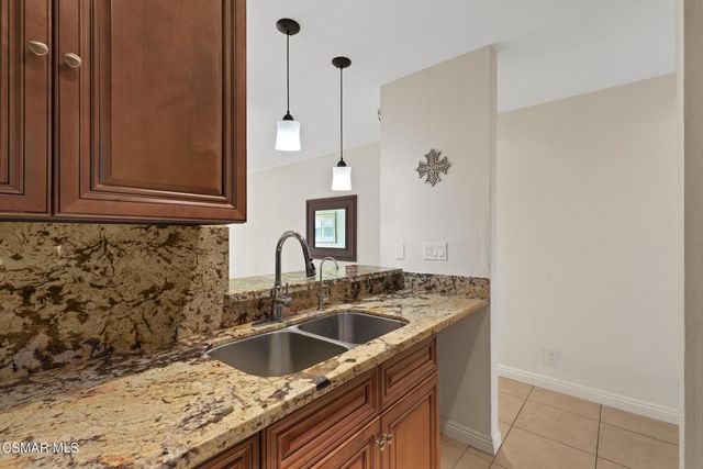 240 E Surfside Drive, Port Hueneme, CA 93041